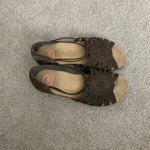 Earth Belita Leather Sandal